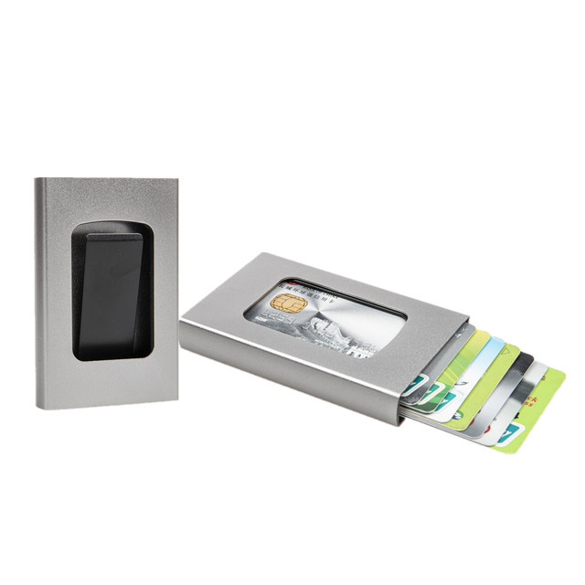 Стоит ли использовать кошелек с блокировкой RFID?